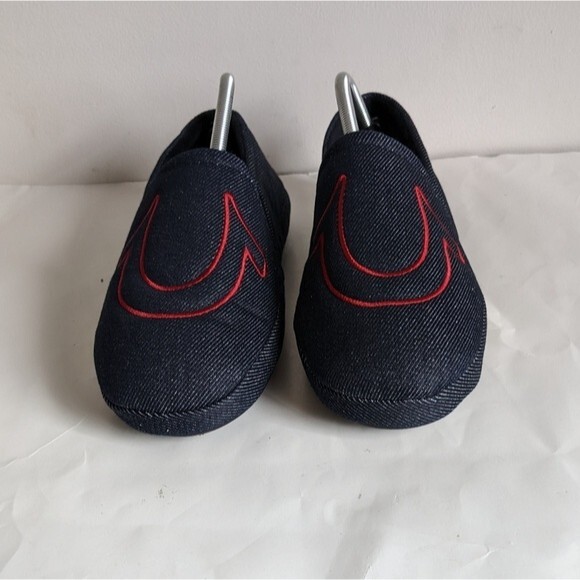 True Religion Navy Red Slip on Fleece Lined Slippers Men's size 7-8 - Picture 3 of 7